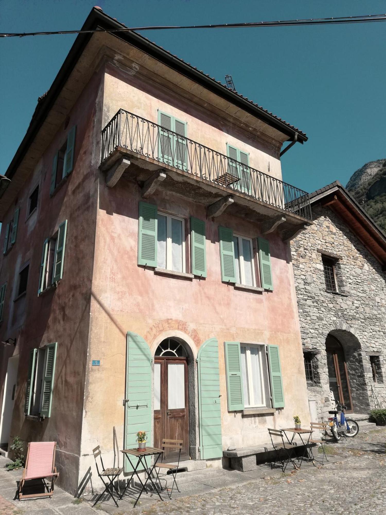 Casa Vino E Birra Aparthotel Osogna Exterior foto