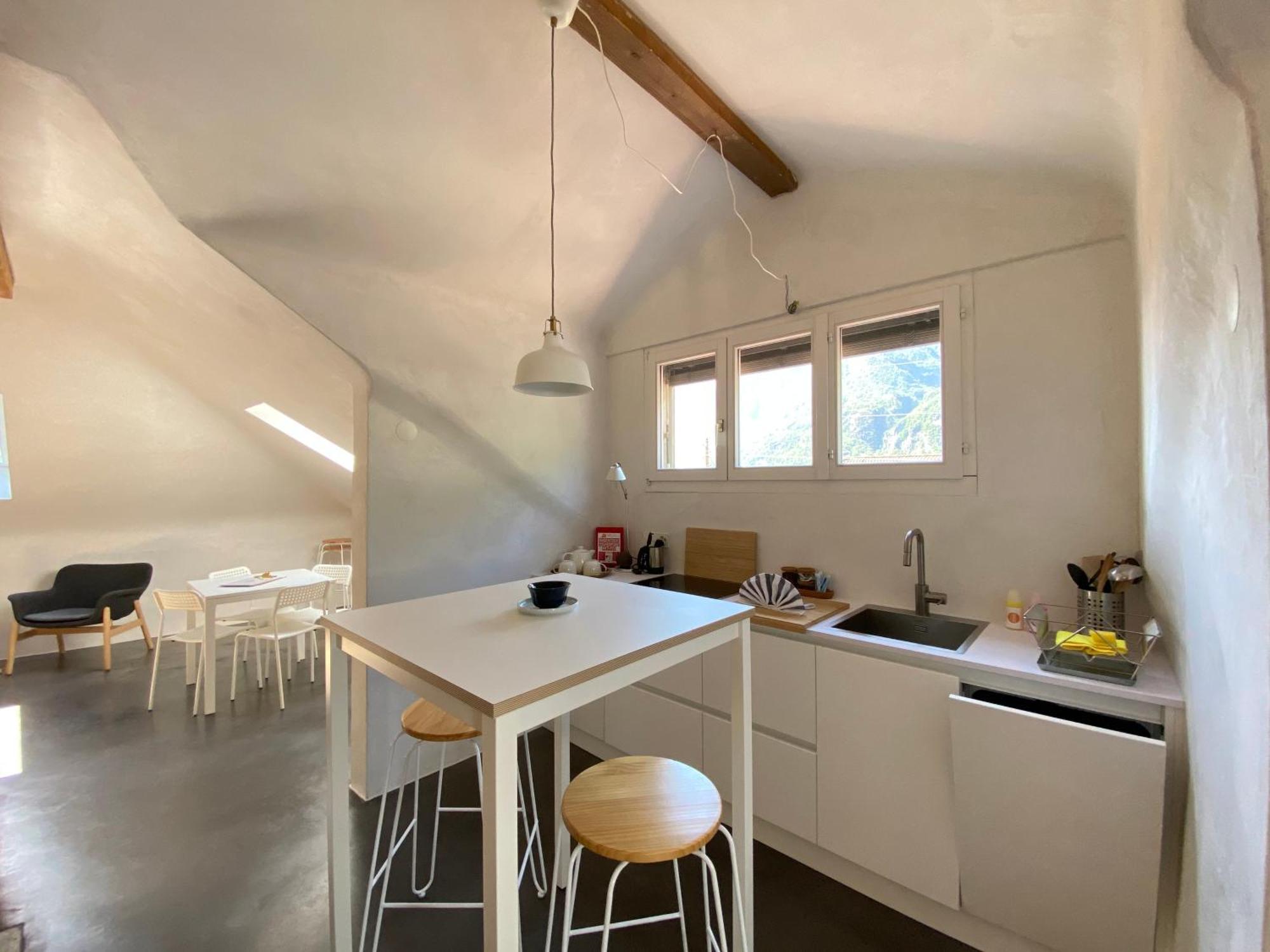 Casa Vino E Birra Aparthotel Osogna Quarto foto