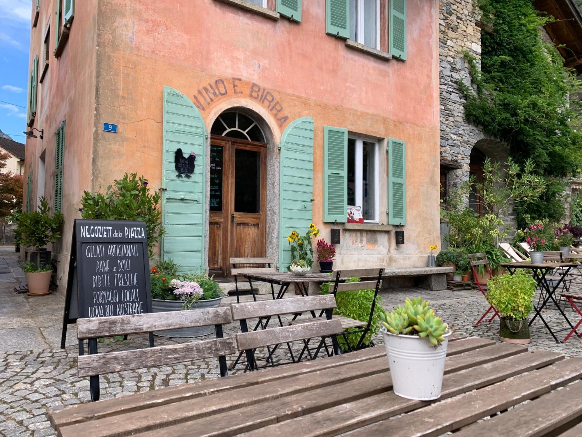 Casa Vino E Birra Aparthotel Osogna Exterior foto